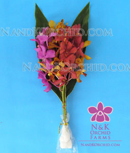 Mokara Bouquet: 3 stems w/ leaves